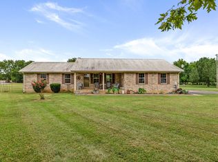 1146 Longview Rd, Unionville, TN 37180