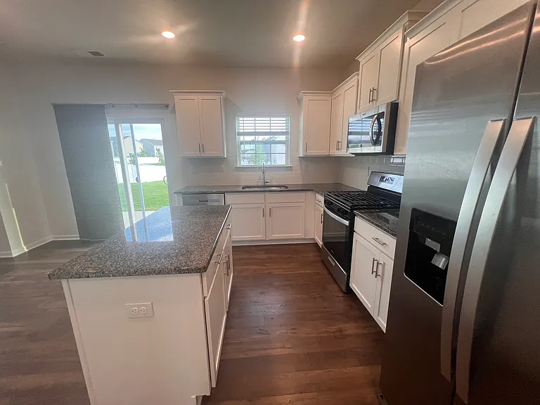 8185 Kennesaw Dr — Photo 12