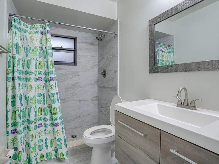 407 Douglas Way — Photo 11