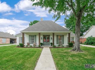 6225 Destrehan Dr, Baton Rouge, LA 70820
