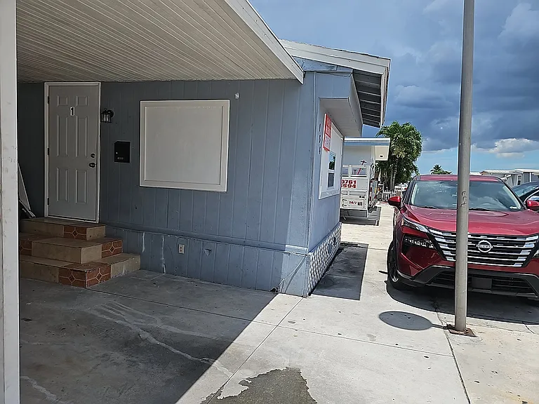 12401 W Okeechobee Rd #1 — Photo 1