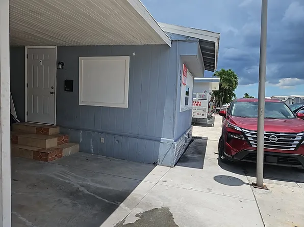 12401 W Okeechobee Rd, Hialeah, FL