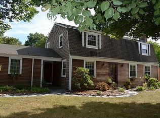 47 New Meadow Rd, Barrington, RI 02806