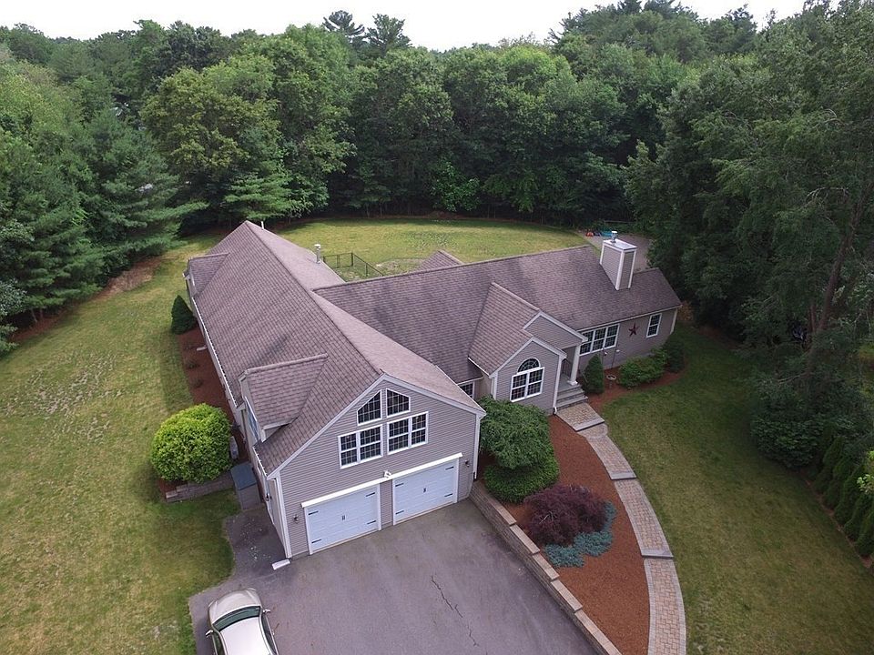 391 Britton St, Raynham, MA 02767 MLS 73129492 Zillow