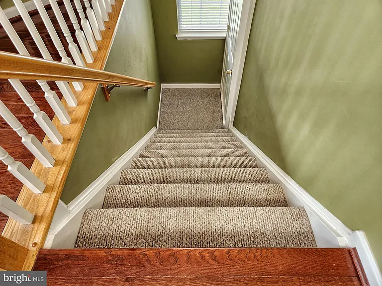 13906 Gothic Dr — Photo 40
