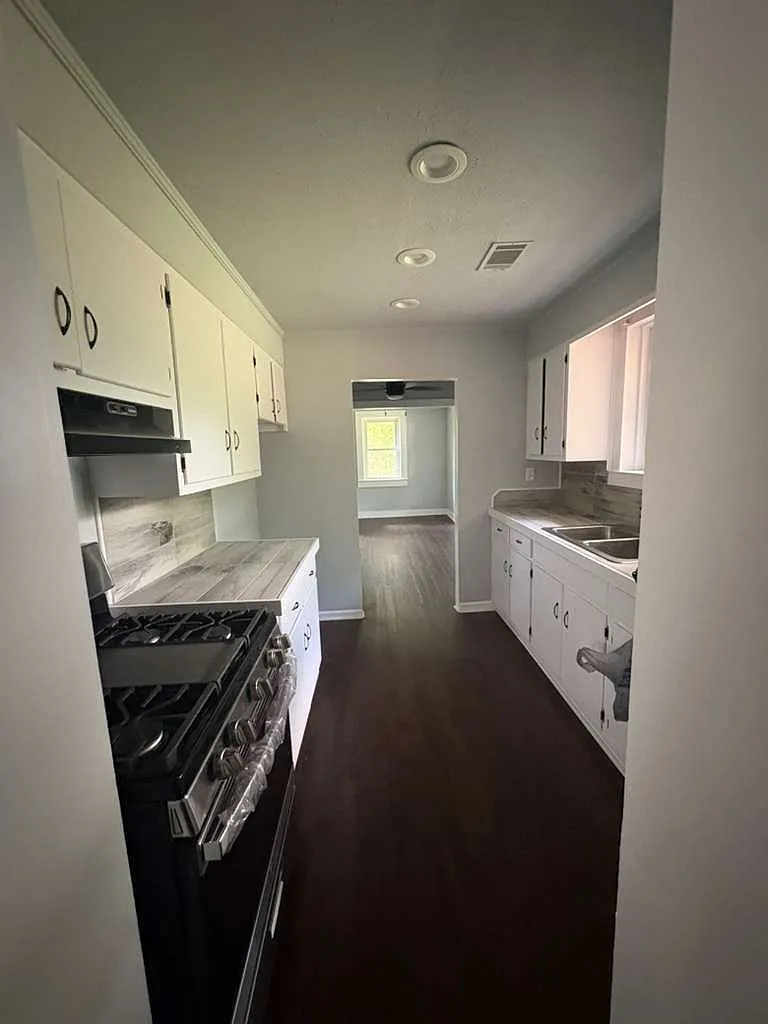 8457 Thomaston Road - 1 — Photo 4