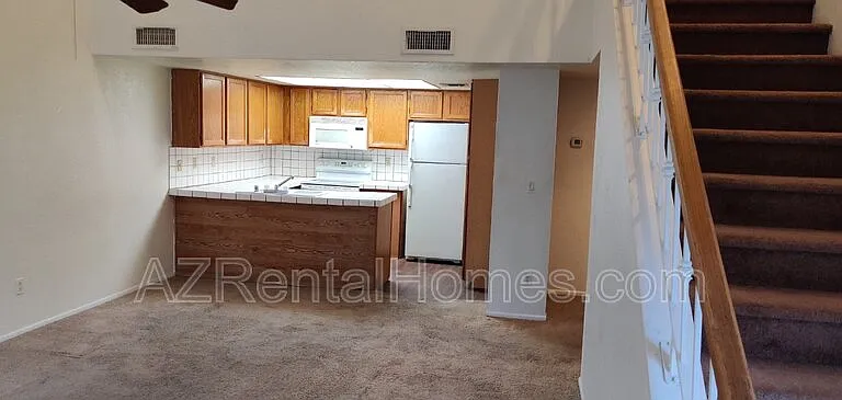 819 N College Ave #I121 — Photo 2