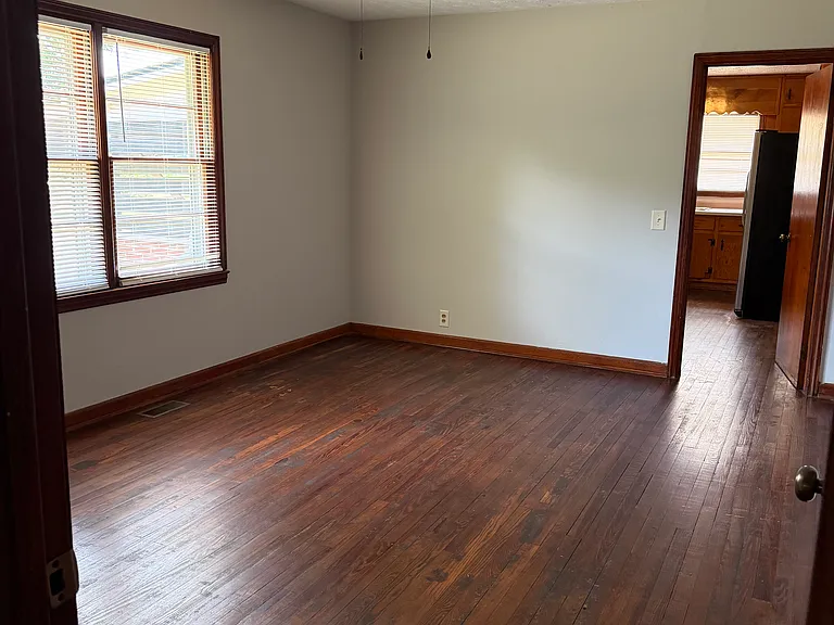 2099 Pleasant Valley Rd — Photo 4