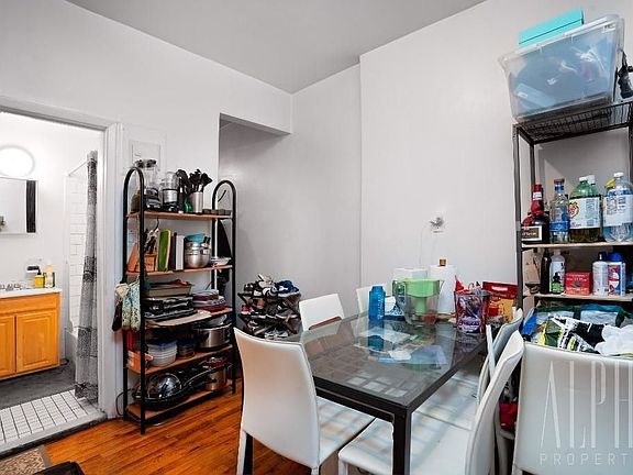 4th image of 109 Ludlow St APT 19