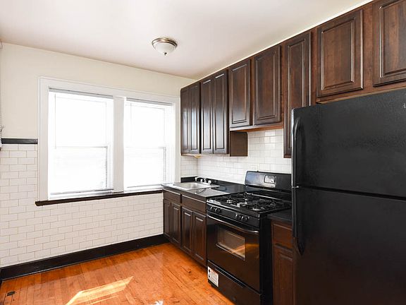 3rd image of 4645.5 N Elston Ave #3W