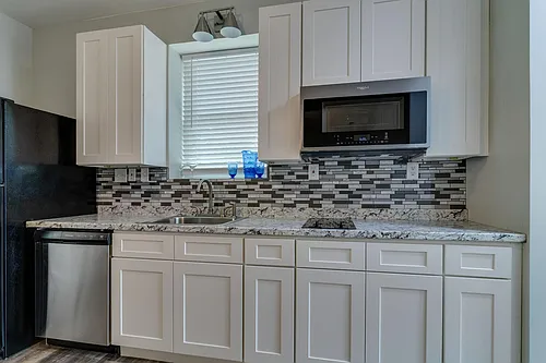 807 Oliver Rd #D Photo 1