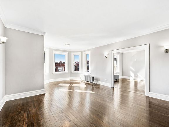 3rd image of 6837 S Clyde Ave #6841-1