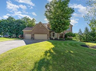 6713 Deerview Dr, Loveland, OH 45140