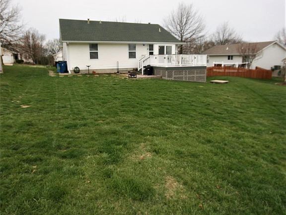 3rd image of 4311 Southview Way Dr