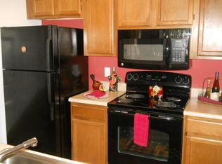 113 Ribbon Ln APT R, Cary, NC 27518