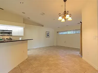1465 Dewitt St — Photo 10