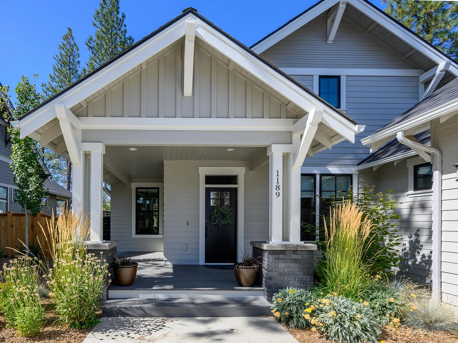 3 bed, 2198 sqft, $6,995 — Photo 1