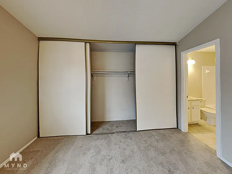 7417 Shadow Bend Dr — Photo 8