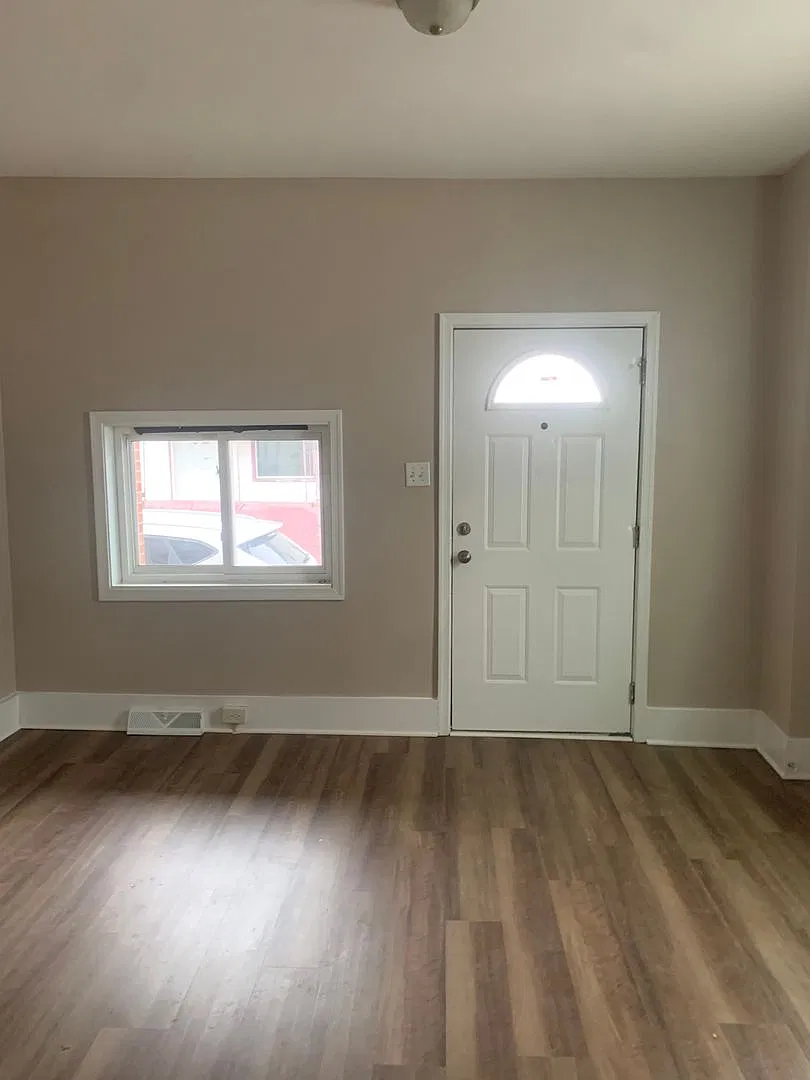 4BD Duplex located on Ray Street in Hagerstown — Photo 3