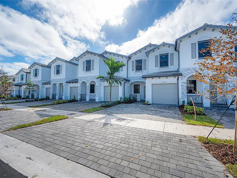 13380 SW 287th Ter — Photo 3