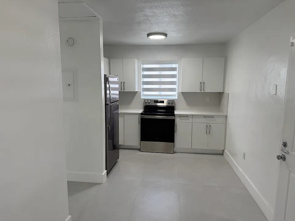 3190 NW 21st Ave #5