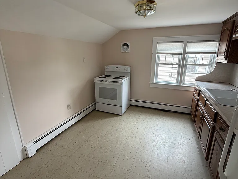 28 Hillside Ave #2 — Photo 23
