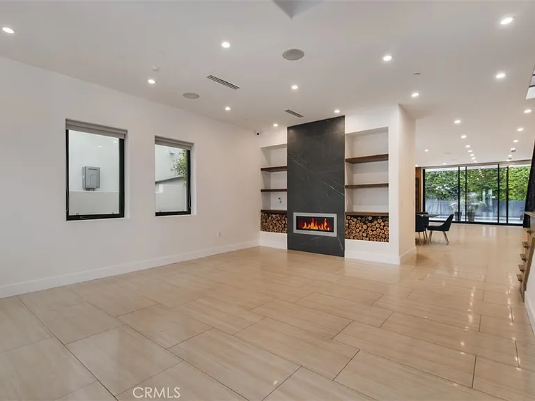 5017 Hesperia Ave — Photo 8