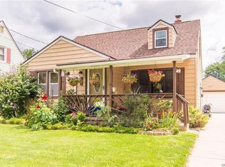 927 Pasadena Ave, Niagara Falls, NY 14304