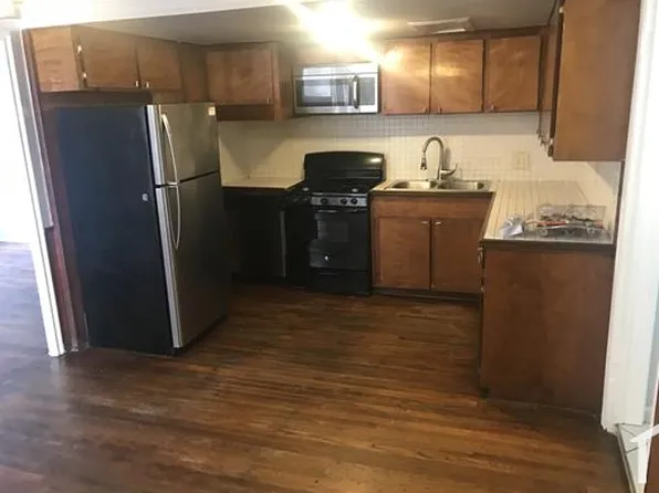 1410 18th St APT 2, Galveston, TX 77550