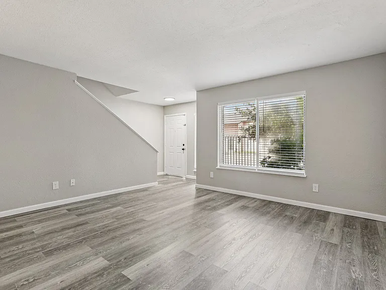 Winford Place Apartments — Photo 2
