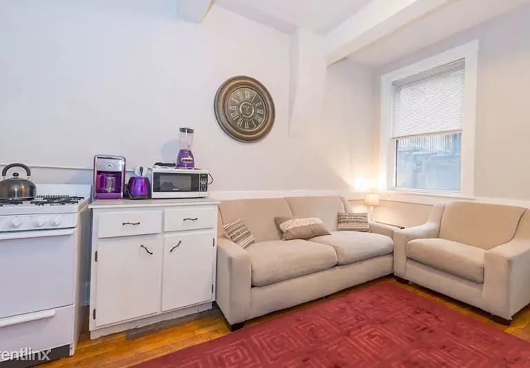 161 Endicott St #1R — Photo 9