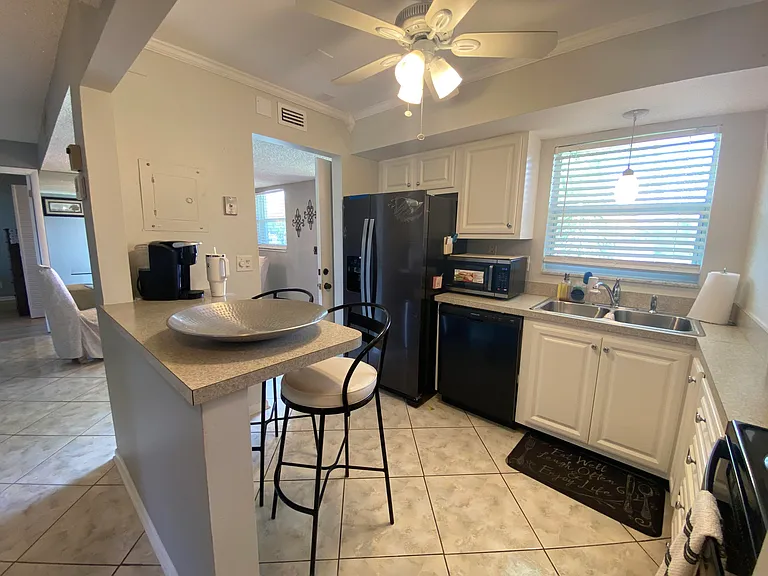 715 Lori Dr #304 — Photo 16