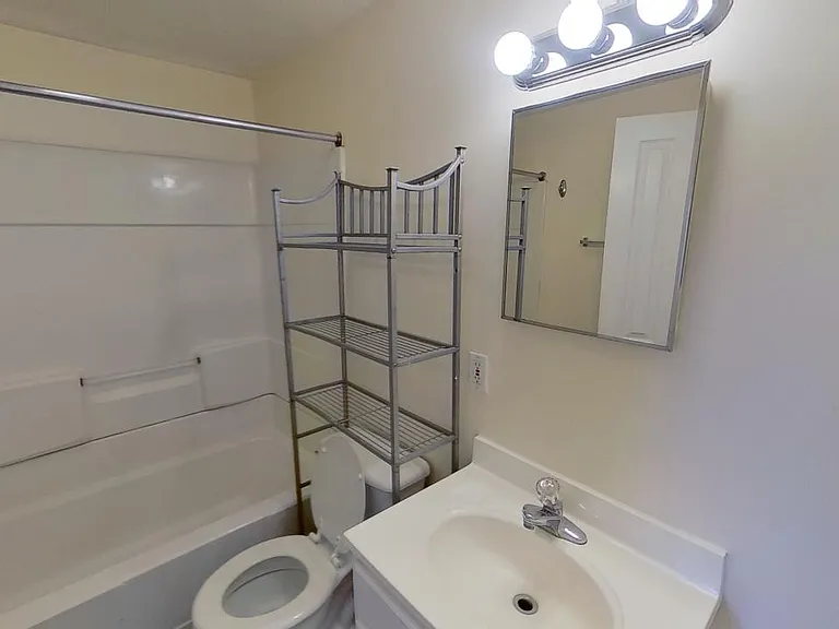 225 S Allen St #2L — Photo 13