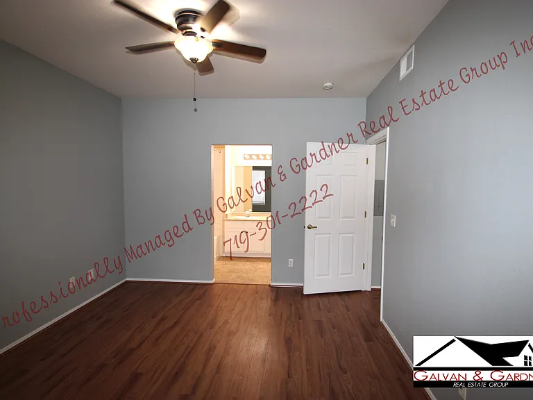 3850 Strawberry Field Grv #B — Photo 7