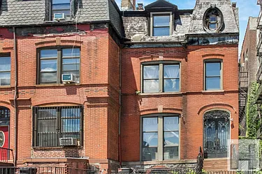 Sold by Harlem Lofts