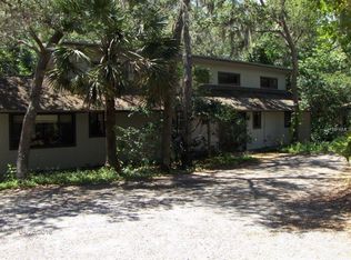 910 Braddock Rd, Enterprise, FL 32725