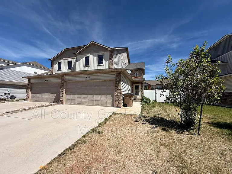 4035 Little Moon Trl — Photo 1