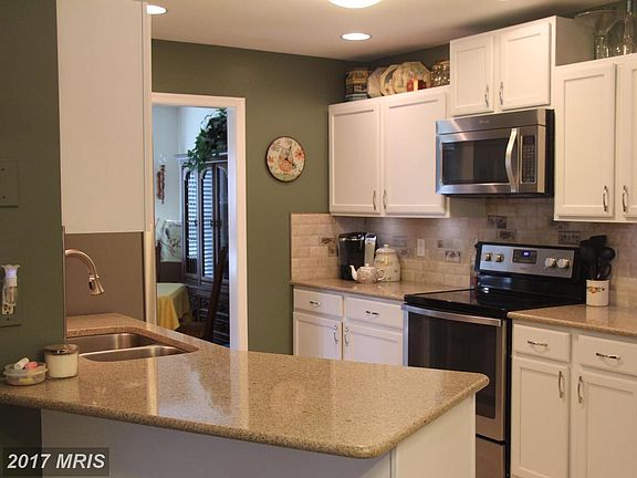 4th image of 9601 Norwick Ln