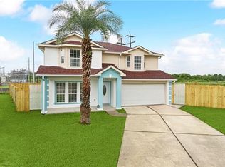 2349 N Village Green St, Harvey, LA 70058
