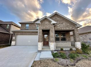 2245 Cliff Springs Dr, Forney, TX 75126