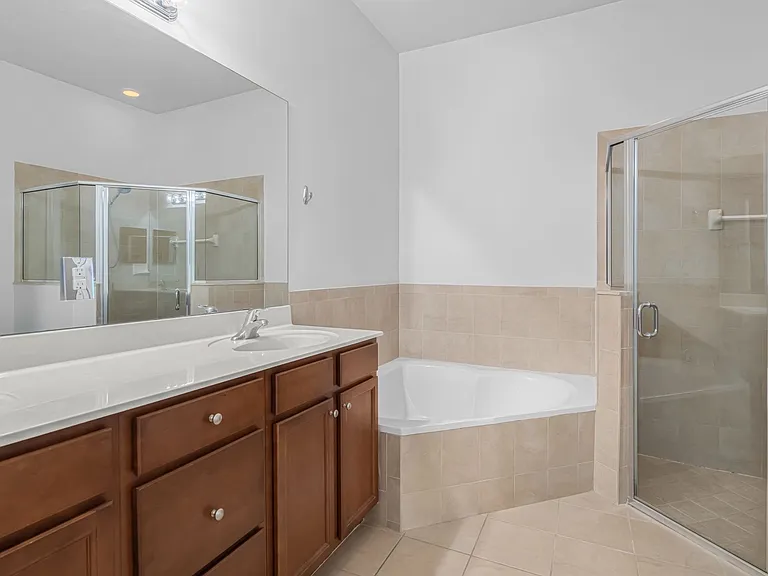 9140 SW 170th Pl #C — Photo 13