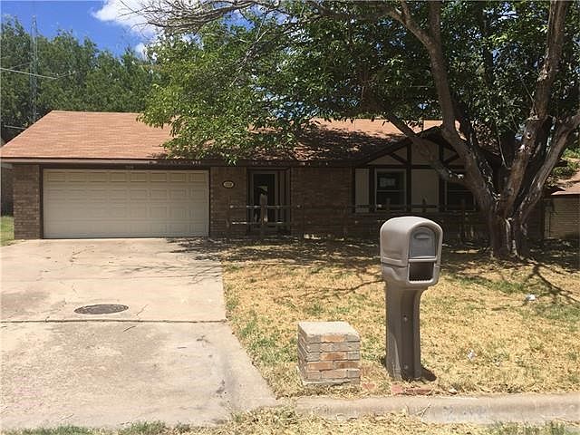 1st image of 2318 Bunker Hill Dr