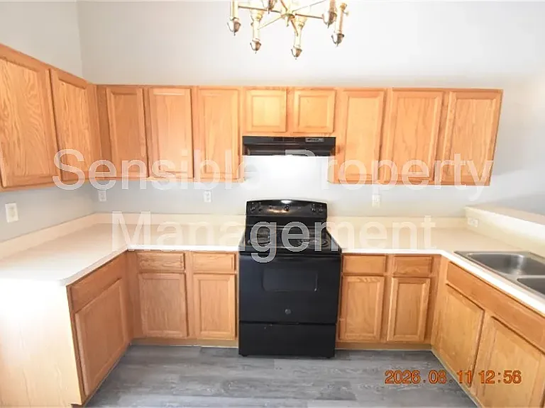 7411 Canterbury St — Photo 8