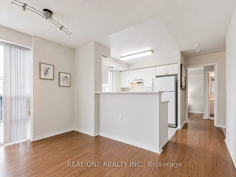 26 Olive Ave #1902 — Photo 6