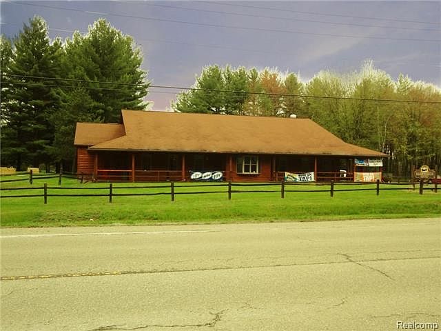 1st image of 8826 Gratiot Ave