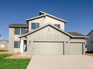 784 Strike Eagle St, Mountain Home, ID 83647
