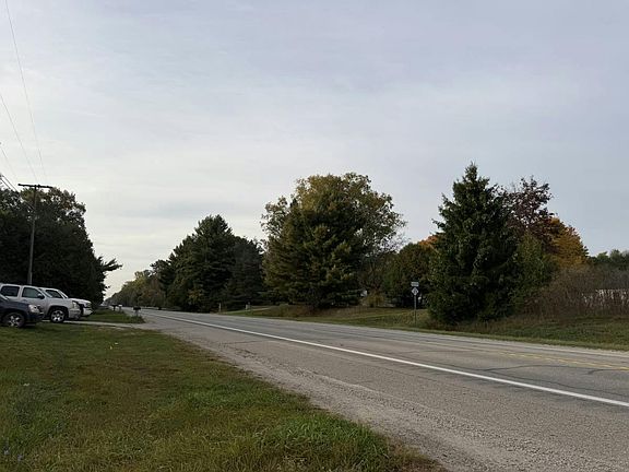 4th image of 3303 Lakeshore Rd