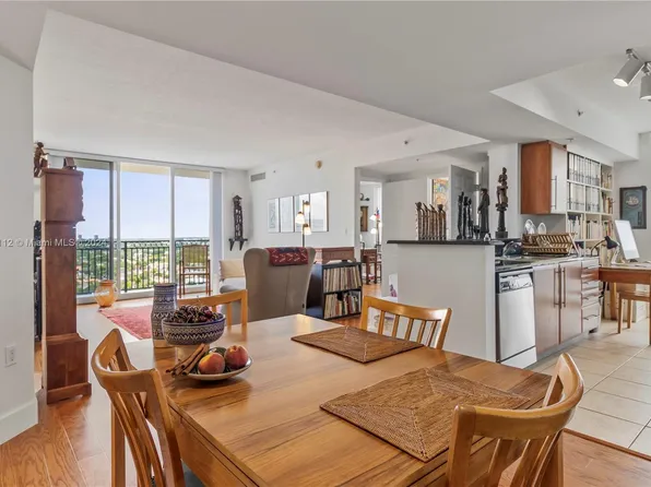 3232 SW 22nd St #1509, Miami, FL 33145