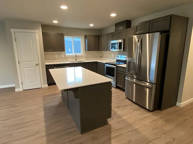 1109 S Newberry Ln — Photo 9
