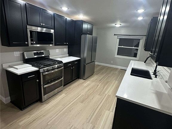 4th image of 811 Belrock Ave